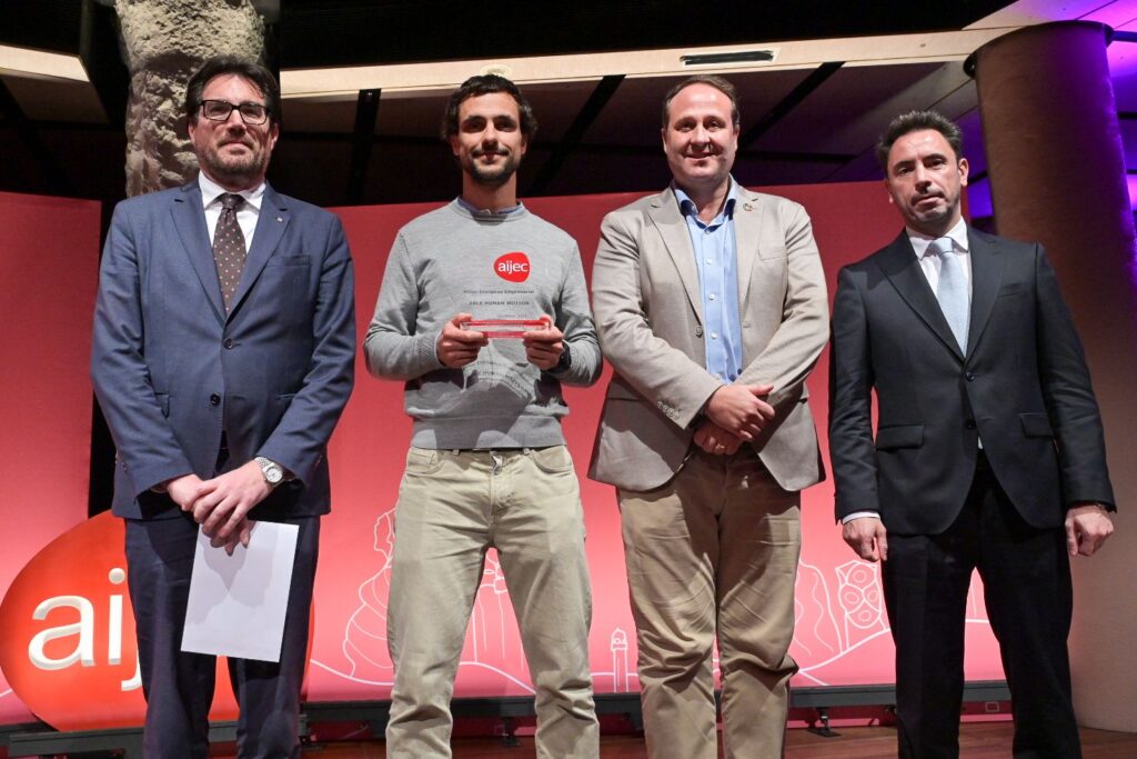 ABLE Human Motion recibe premio a Mejor Iniciativa Empresarial en los premios organizados por la Asociación de Jóvenes Empresarios de Catalunya