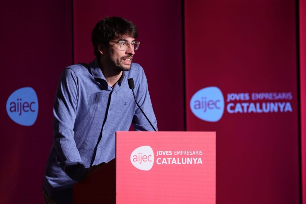 Alfons Carnicero, presentando el proyecto ABLE como finalista para "Mejor Iniciativa Empresarial"